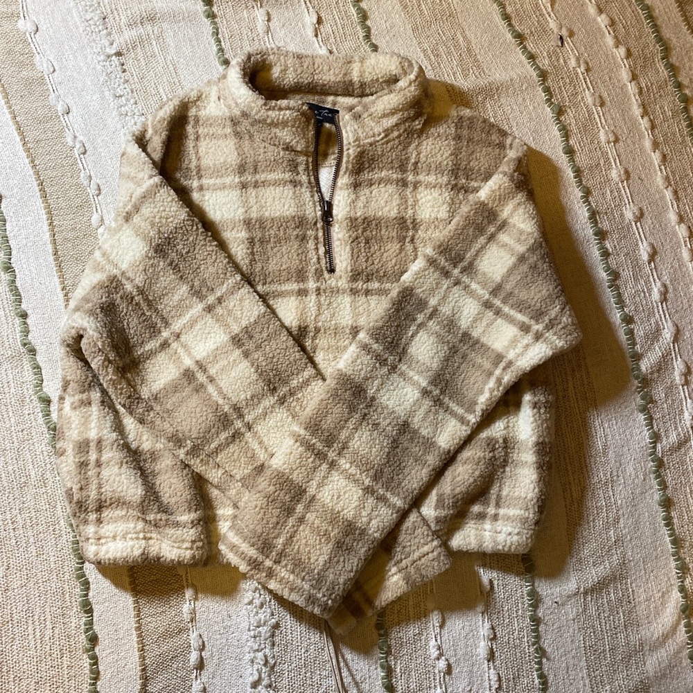 Crop sweater size M